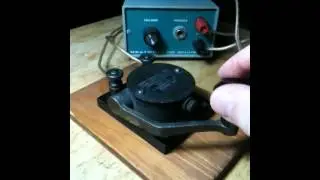 WWII US ARMY SIGNAL CORPS J-5-A flame proof keyer and Heathkit HD-`1416 code oscillator