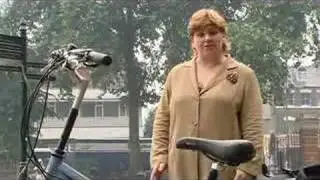 The Labour Party - Let's talk cycling with Emily Thornberry