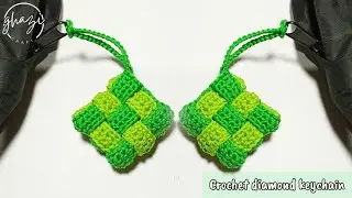 Crochet diamond keychain / ketupat crochet envelope