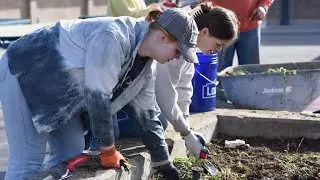 Woodside K-8 is GROWING with its community!