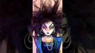 Classic Goth with a Twist 🦇 #pidgindoll #doll #goth #gothfashion #gothmakeup #vamp #dollartist