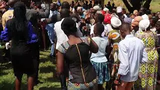 PRAISES R FOR GOD