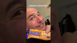 SNICKERS 