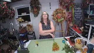 How to add a sign to a mesh wreath