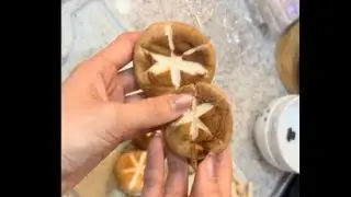 おせち料理🧑&zwj;🍳椎茸の飾り切り🐢