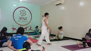 Yoga Pinchamayurasana with Infinity Strap by Semmyoga Carin Studio Class