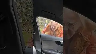 Foreign Horror Real Footage 😱 Car Ke Bahar Budi Aurat Ne Hila Di Duniya | #shorts #horror