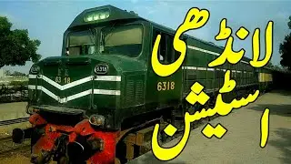 Landhi Station Rail Faining | Shandar Train Action | Pakistan Railway