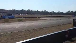 V8 Supercars at QLD Raceway   Race 1, turn 1 2014