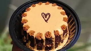 Dulce de leche drip Chocolate naked cake!!