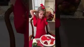 Cuando mam&aacute; sirve la comida #shorts