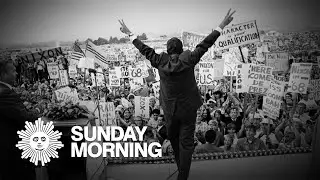 Stagecraft and the power of political photographs
