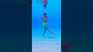 Underwater Dance THIS YEAR (Blessings) - Victor Thompson