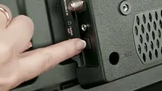Aansluiten van TV-Connector op de TV via de optische kabel
