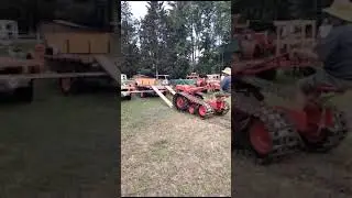 Oldtimer Traktor treffen mit einem eigenwilligen Motorm&auml;her.🇨🇭😎