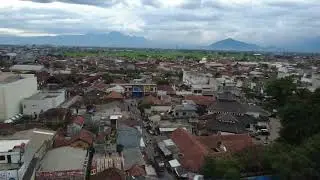 pagi hari kelabu 