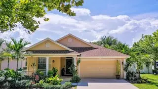 Beach&nbsp;Bungalow&nbsp;in Jupiter&nbsp;| Live Your Coastal Chic Dreams!