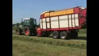 Fendt Favorit 612 LSA & Strautmann Super Vitesse/ Silofahren 2012.wmv