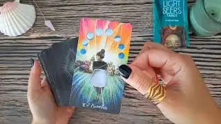 Tarot deck shuffling and flip-through &mdash; calm sounds. 🌙#tarotasmr #tarotflipthrough #notalkingasmr
