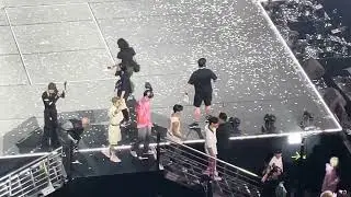 KCON LA 2023 DAY 3 - SKZ HYUNJIN RUNS AROUND STAGE, STAFF CHASES HIM, BANGCHAN WAITS FOR HIM