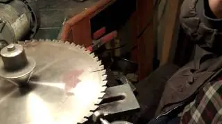 Sharpening carbide tipped circular saw blades