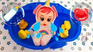 Defne ile oyun vakti, Eyvah bu bebek sesi nereden geliyor, Cry baby çok ağlıyor