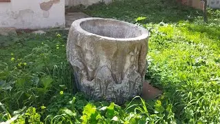 НАШЛИ АРТЕФАКТЫ И СВАЛИЛИ ВО ДВОРЕ