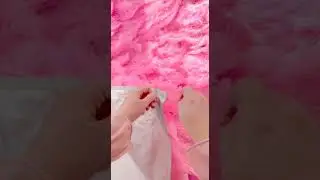 Feather Wall Backdrop by Bloonco