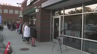 People wait in long lines on first day of Missouri no excuse early voting