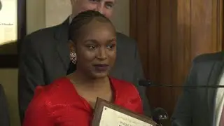 Milwaukee student's activism earns her Vel R. Phillips Trailblazer Award