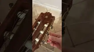 Cambio corde chitarra classica fase 2