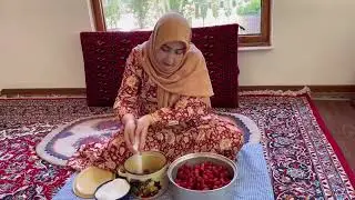 Morning Routine & Homemade Jam | Simple Living, Fresh Hazelnuts, Summer Vibes