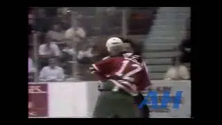 AHL Apr. 15, 1989 Gordon Paddock,HER v Jeff Madill,UTI Hershey Bears Utica Devils