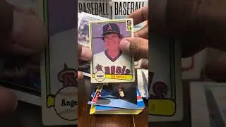 What is Inside Collectors Edge baseball Hanger box?! By The Fairfield Company 