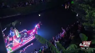 VIDEO: Hundreds celebrate Christmas kickoff the San Antonio way