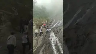 berburu kabut di Air Terjun Sikarim #dieng #wisatadieng #pakettourdieng #tourdieng #tripdieng