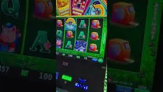 huff and even more puff fast spins before we leave. #huffandpuff #gambling #slotscasinogames #hurray