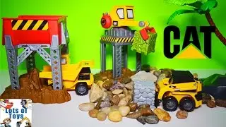 Mighty Machines and Boulder Drop Construction Site CAT Mini Playset Forklift Dump Truck