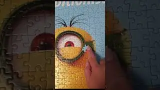 Last piece of Despicable Me puzzle by Clementoni