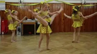 Gymnastický klub GRACEFUL Hodonín - vystoupení ples hasičů Milotice