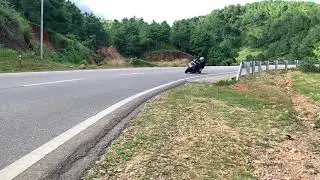 Knee drag scooty #scooter #knee down #cornering #scooty #kneedraggers