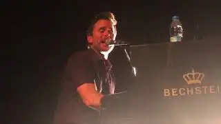 Charles Esten 