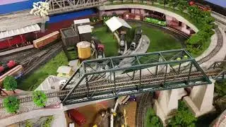 34. Dan's HO Train layout update,  Layout running well, let's run trains!