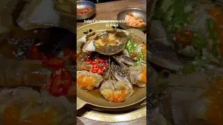 Trying a popular Korean raw marinated crab restaurant in Myeongdong, Seoul