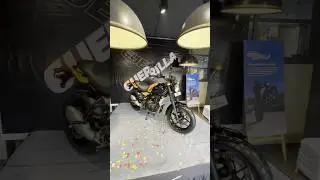 Royal Enfield Guerrilla 450 Features #shorts #shortfeed #guerrilla450 #royalenfield #trending