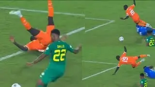 Nicolas P&eacute;p&eacute; DIVE at &Eacute;douard Mendy tackle for Franck Kessi&eacute; penalty goal vs Ivory Coast vs Senegal