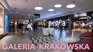 Walking in Galeria Krakowska. Kraków, Poland