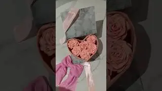 Heart shaped flower box made from recycled cardboard. #recycle #diy #flower #trashtotreasure #reuse