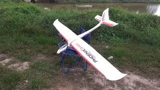 RC motor glider Phoenix 2400  flight spoilers