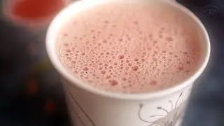 Authentic Pink Tea ☕ | Creamy, Aromatic & Naturally Pink